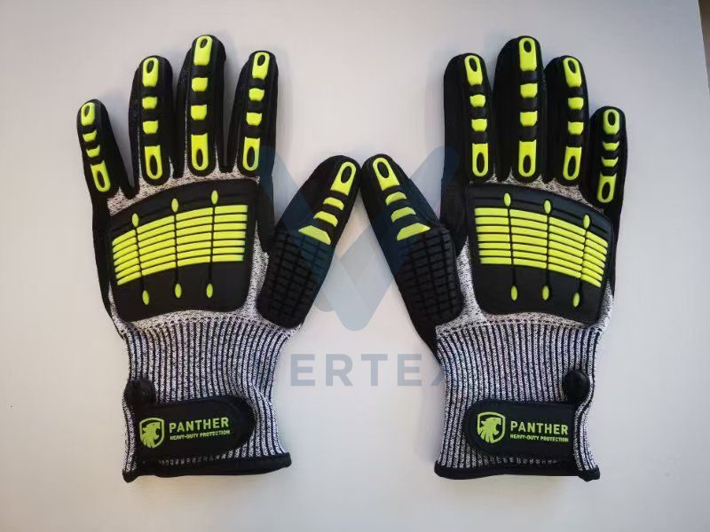 Panther Impact Glove